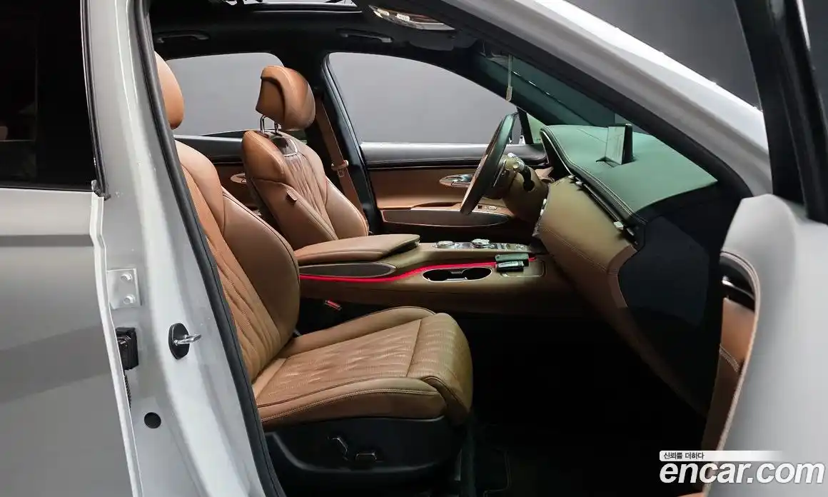 Genesis GV70 2023 2.5 Автомат в Москве № 84141, фото 6