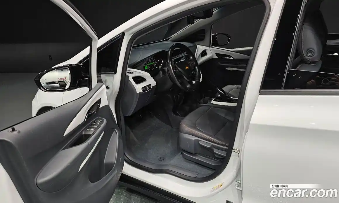 Chevrolet Bolt EV 2019 0.2 Автомат в Москве № 103705, фото 11