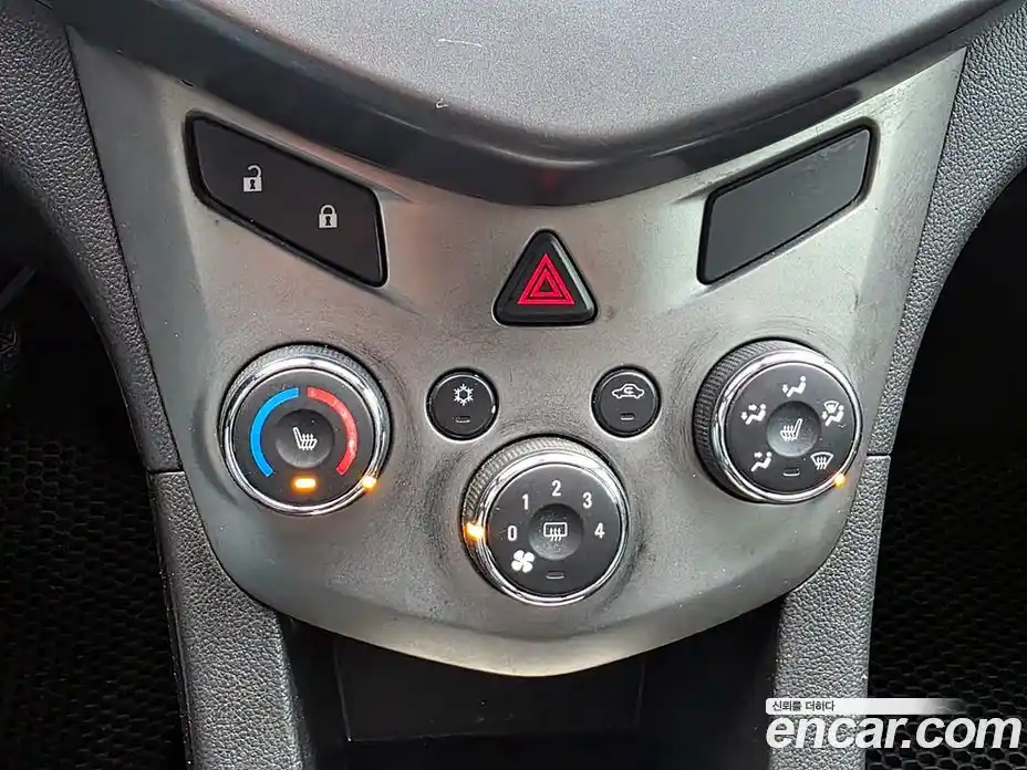 Chevrolet Aveo 2014 1.6 Автомат в Москве № 105803, фото 15