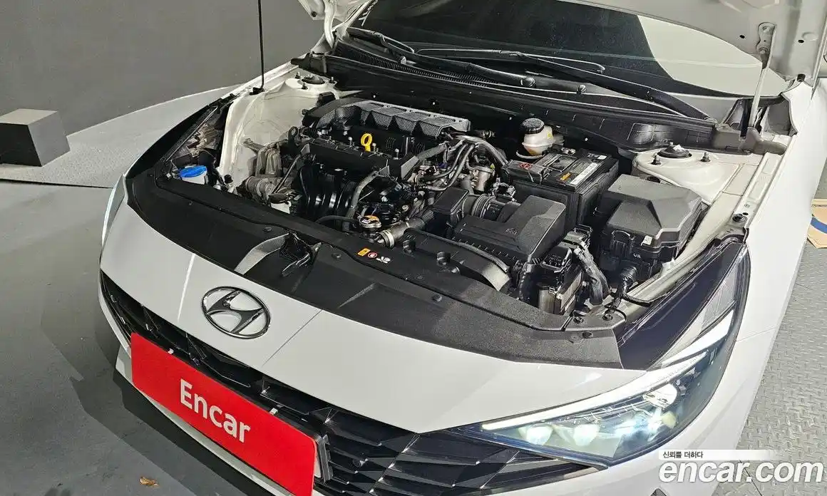 Hyundai Avante 2021 1.6 Автомат в Москве № 108149, фото 15