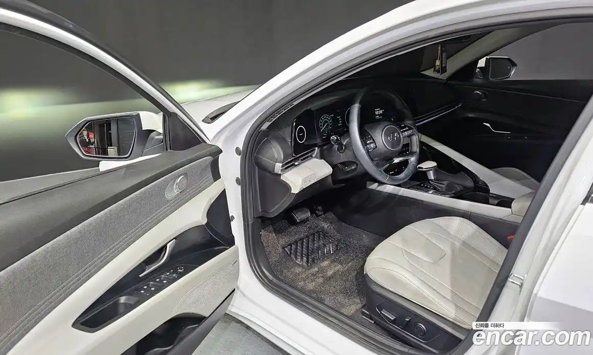 Hyundai Avante 2021 1.6 Автомат в Москве № 108149, фото 20