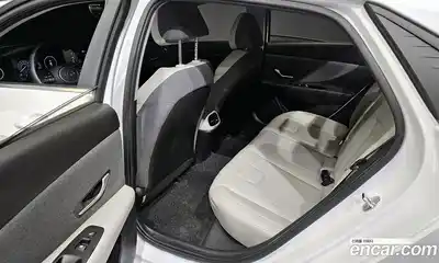 Hyundai Avante 2021 1.6 Автомат в Москве № 108149, миниатюра 5