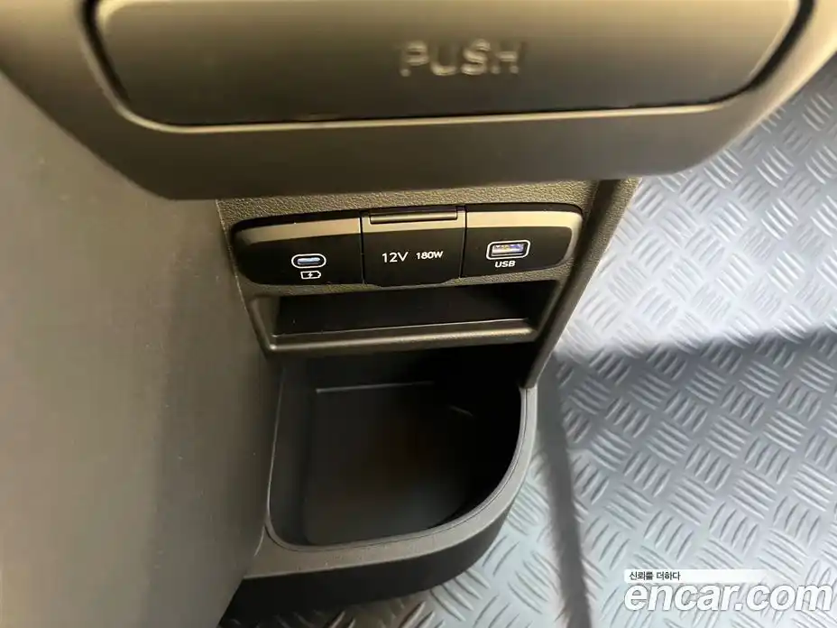 Hyundai Staria 2025 3.5 Автомат в Москве № 109004, фото 9