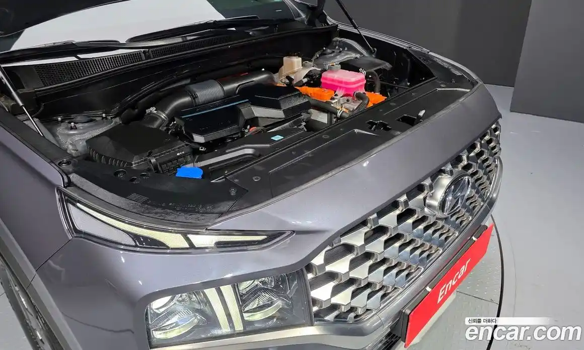 Hyundai Santa Fe 2023 1.6 Автомат в Москве № 113159, фото 14