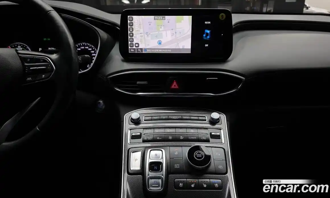 Hyundai Santa Fe 2023 1.6 Автомат в Москве № 113159, фото 18