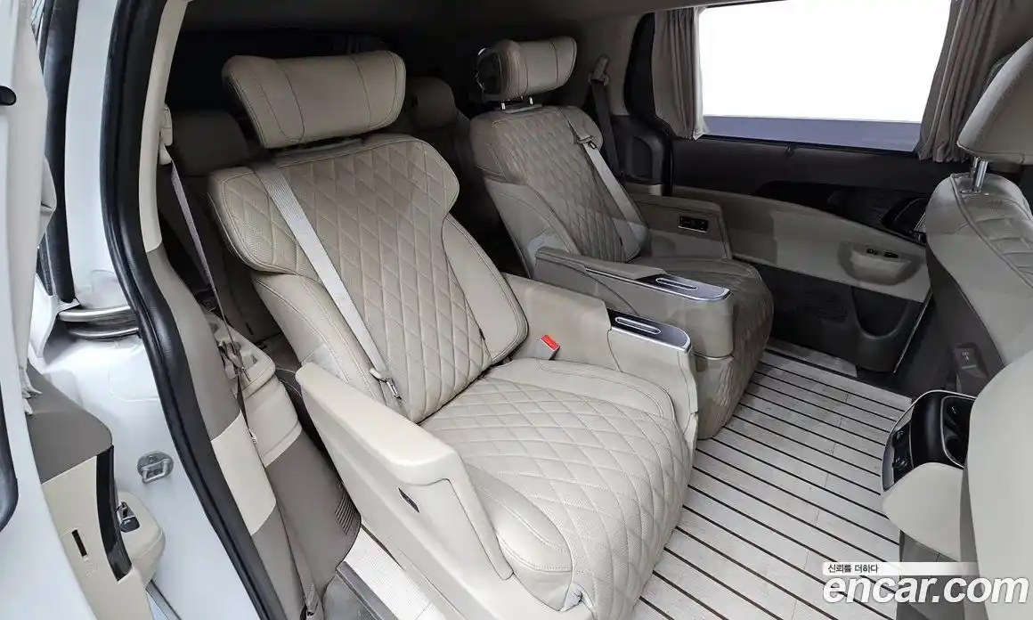 Kia Canival 2024 2.2 Автомат в Москве № 121106, фото 12