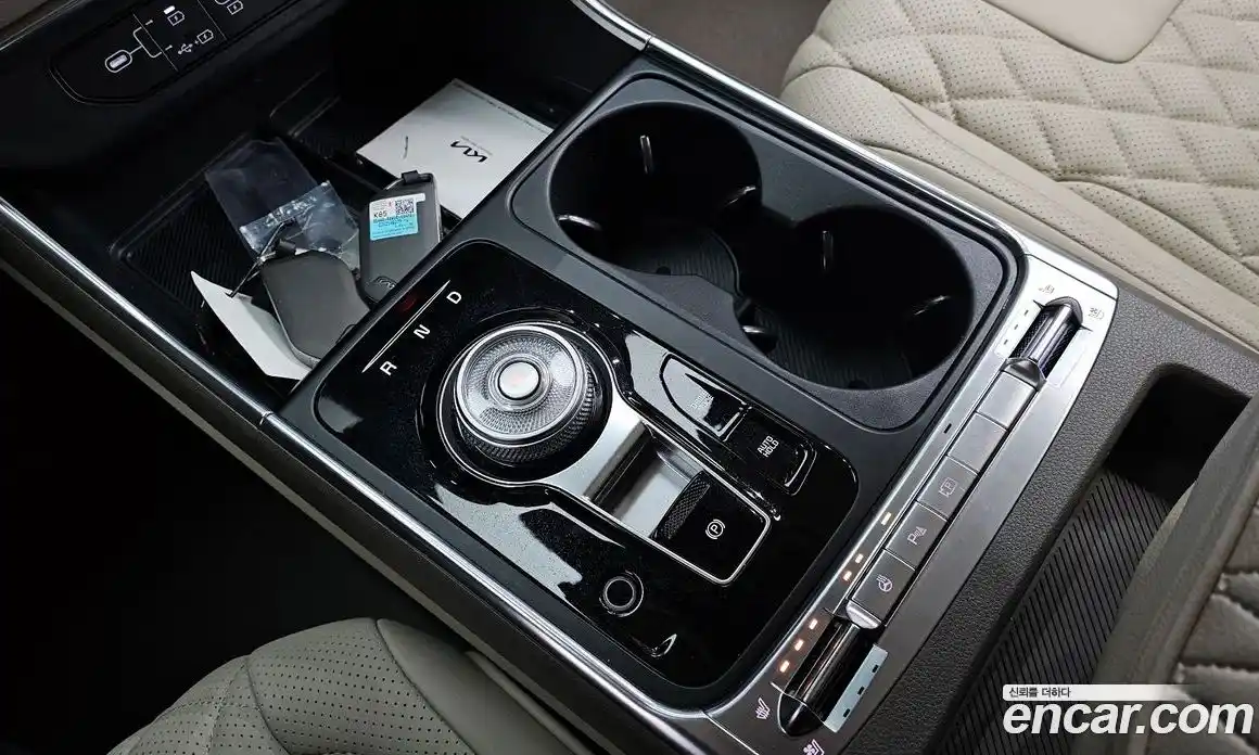 Kia Canival 2024 2.2 Автомат в Москве № 121106, фото 9