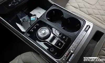 Kia Canival 2024 2.2 Автомат в Москве № 121106, миниатюра 9