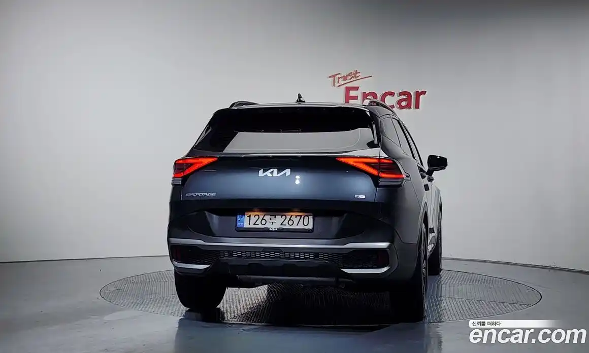 Kia Sportage 2023 1.6 Автомат в Москве № 121962, фото 8