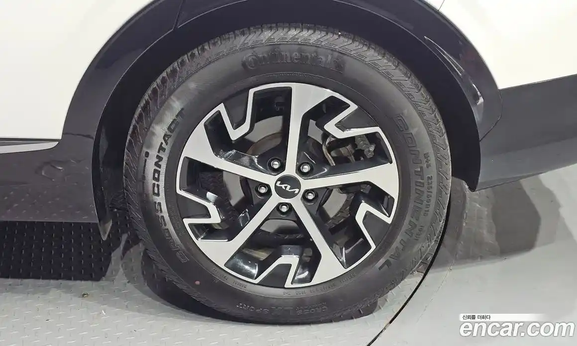 Kia Sportage 2023 1.6 Автомат в Москве № 121971, фото 11