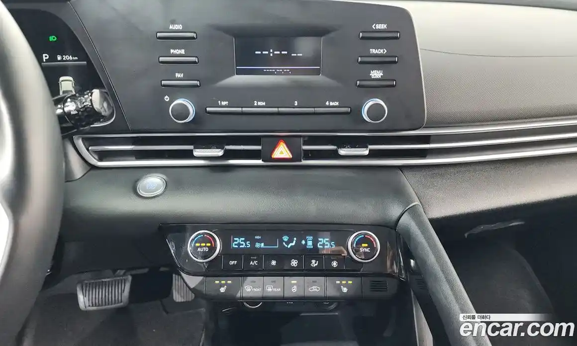 Hyundai Avante 2023 1.6 Автомат в Москве № 125546, фото 17