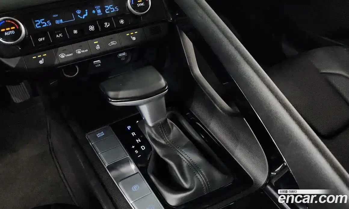 Hyundai Avante 2023 1.6 Автомат в Москве № 125546, фото 9