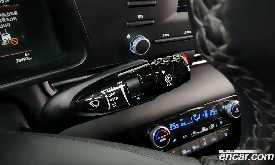 Hyundai Avante 2023 1.6 Автомат в Москве № 125546, фото 10