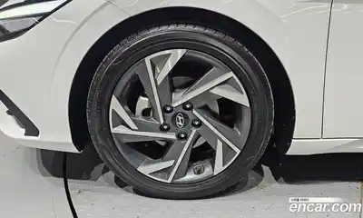 Hyundai Avante 2024 1.6 Автомат в Москве № 126364, миниатюра 2