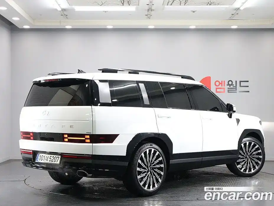 Hyundai Santa Fe 2024 2.5 Автомат в Москве № 130546, фото 3