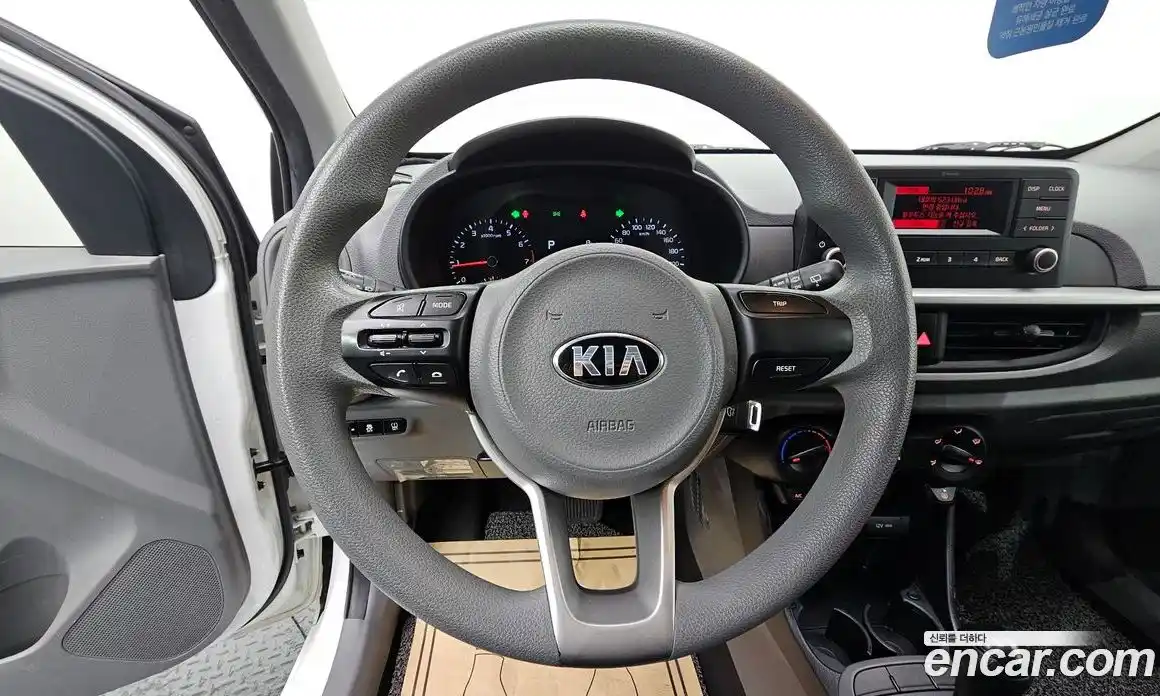 Kia Morning 2021 1.0 Автомат в Москве № 131381, фото 16