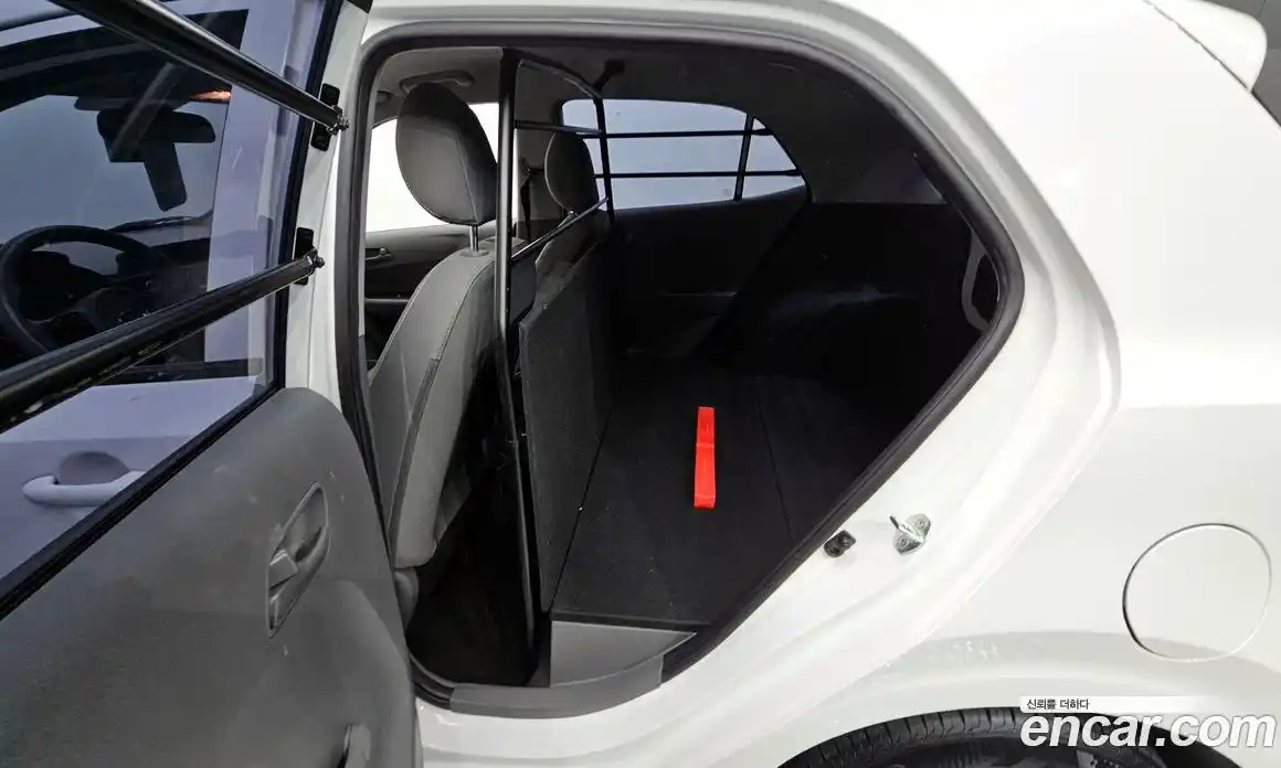 Kia Morning 2021 1.0 Автомат в Москве № 131381, фото 20