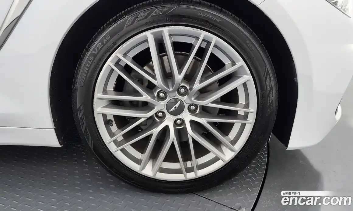 Genesis G70 2019 2.0 Автомат в Москве № 13243, фото 20