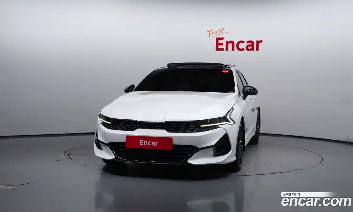 Kia K5 2023 1.6 Автомат в Москве № 132931, фото 3