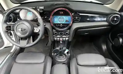 Mini Cooper 2024 1.5 Автомат в Москве № 135225, миниатюра 11