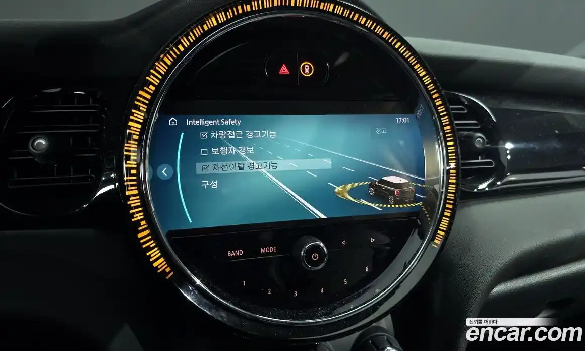 Mini Cooper 2024 1.5 Автомат в Москве № 135225, фото 16