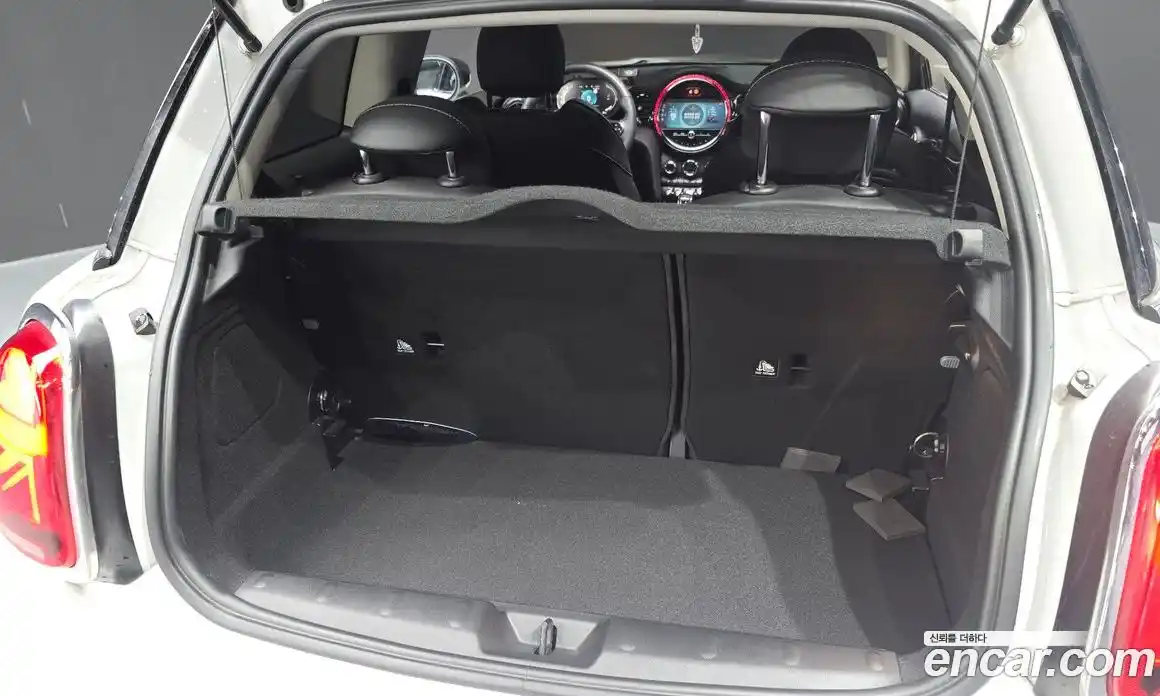 Mini Cooper 2024 1.5 Автомат в Москве № 135225, фото 18