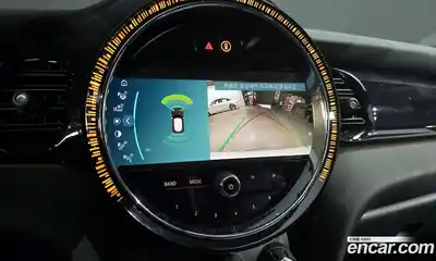 Mini Cooper 2024 1.5 Автомат в Москве № 135225, миниатюра 3