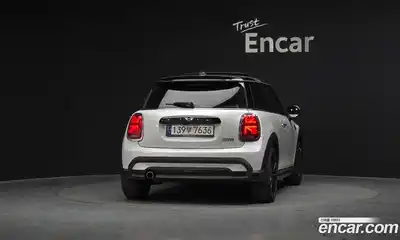 Mini Cooper 2024 1.5 Автомат в Москве № 135225, миниатюра 4