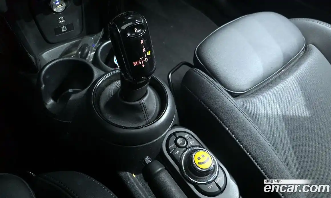 Mini Cooper 2024 1.5 Автомат в Москве № 135225, фото 10