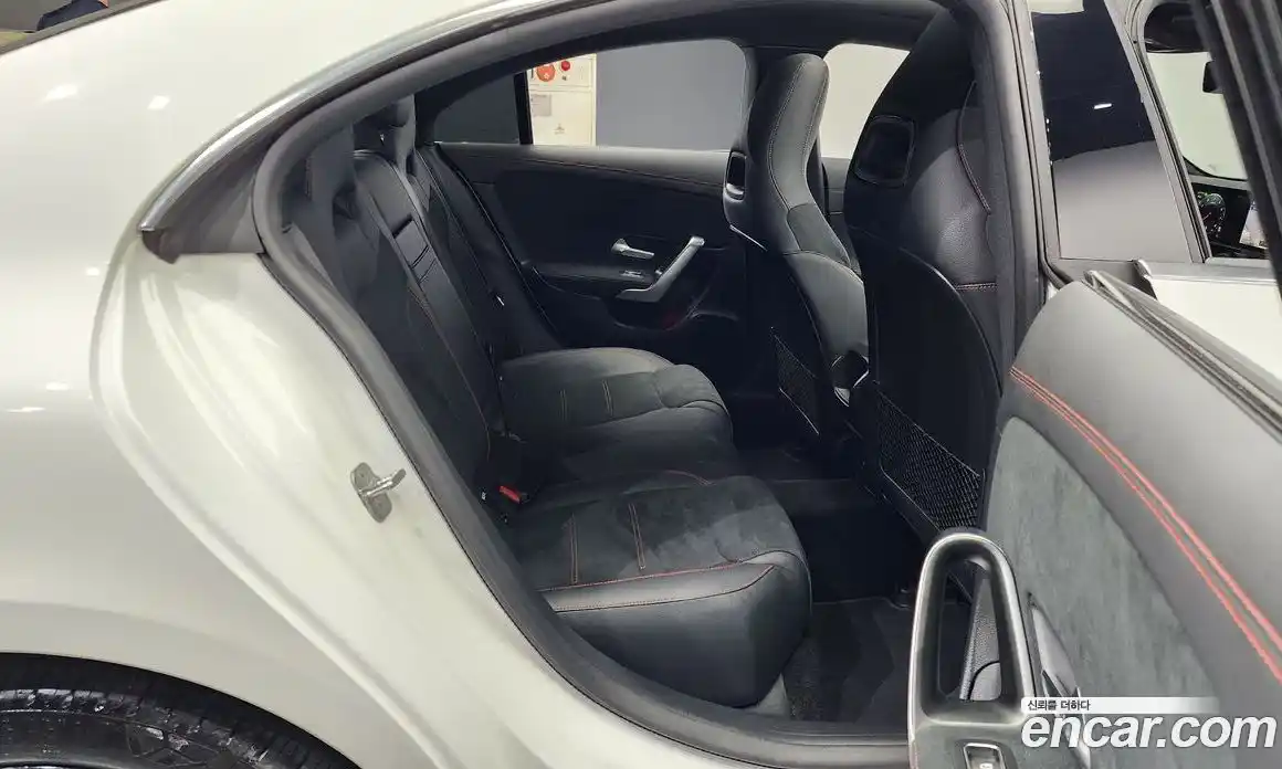 Mercedes-Benz CLA-Class 2023 2.0 Автомат в Москве № 135733, фото 14