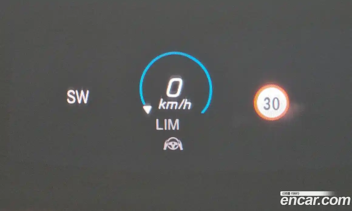 Mercedes-Benz E-Class 2022 2.0 Автомат в Москве № 143097, фото 17