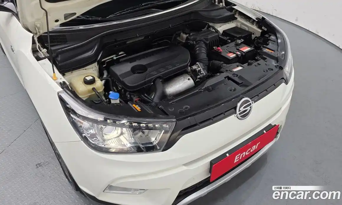 SsangYong TIBOLI 2016 1.6 Автомат в Москве № 147074, фото 9