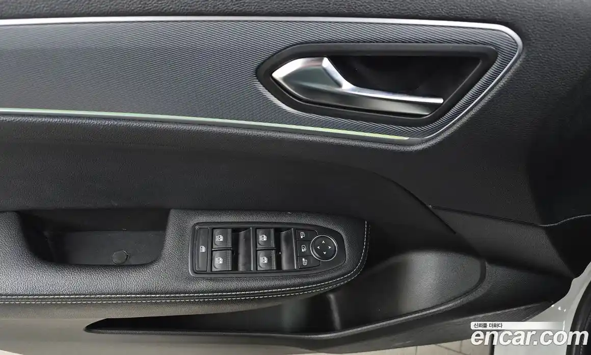 Renault XM3 2023 1.6 Автомат в Москве № 147881, фото 2