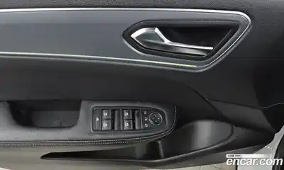 Renault XM3 2023 1.6 Автомат в Москве № 147881, миниатюра 2