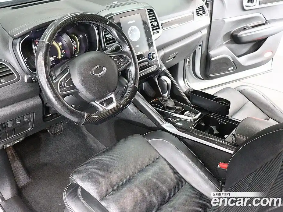 Renault QM6 2019 2.0 Автомат в Москве № 148348, фото 17