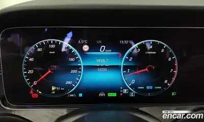 Mercedes-Benz E-Class 2022 2.0 Автомат в Москве № 148585, миниатюра 3