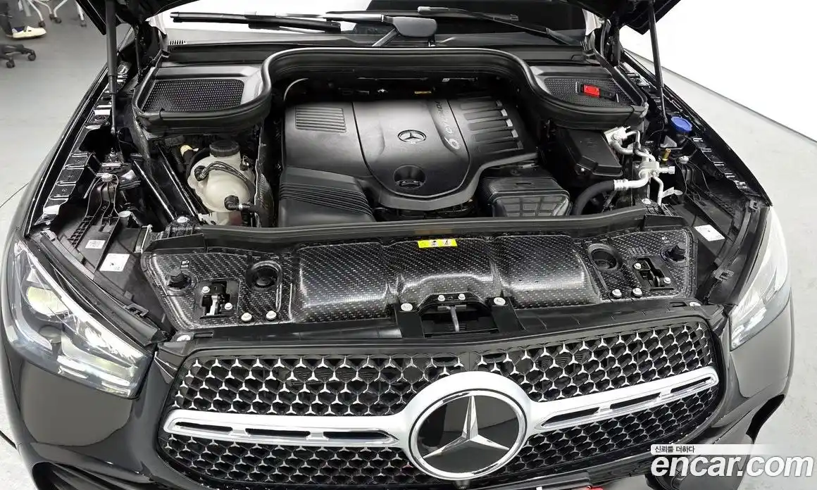 Mercedes-Benz GLE-Class 2025 3.0 Автомат в Москве № 160140, фото 19