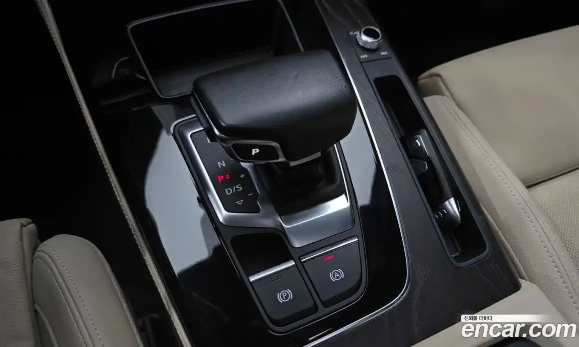 Audi Q5 2023 2.0 Автомат в Москве № 162382, фото 14