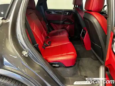 Porsche Cayenne 2023 3.0 Автомат в Москве № 162892, миниатюра 11
