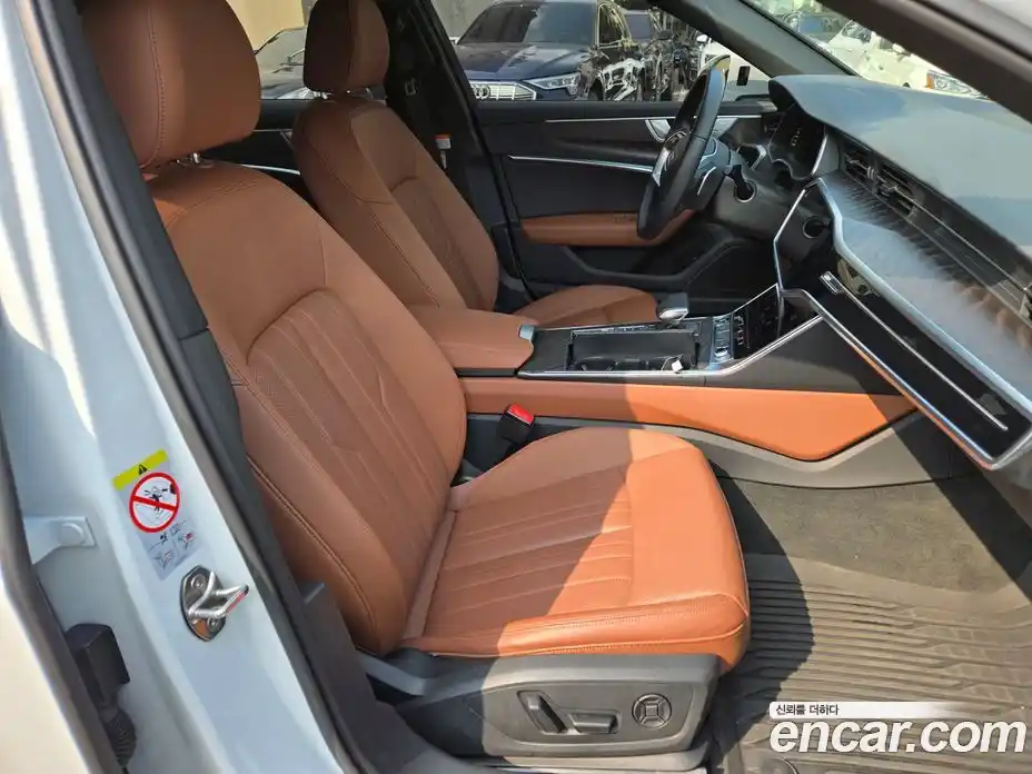 Audi A6 2023 2.0 Автомат в Москве № 163958, фото 12