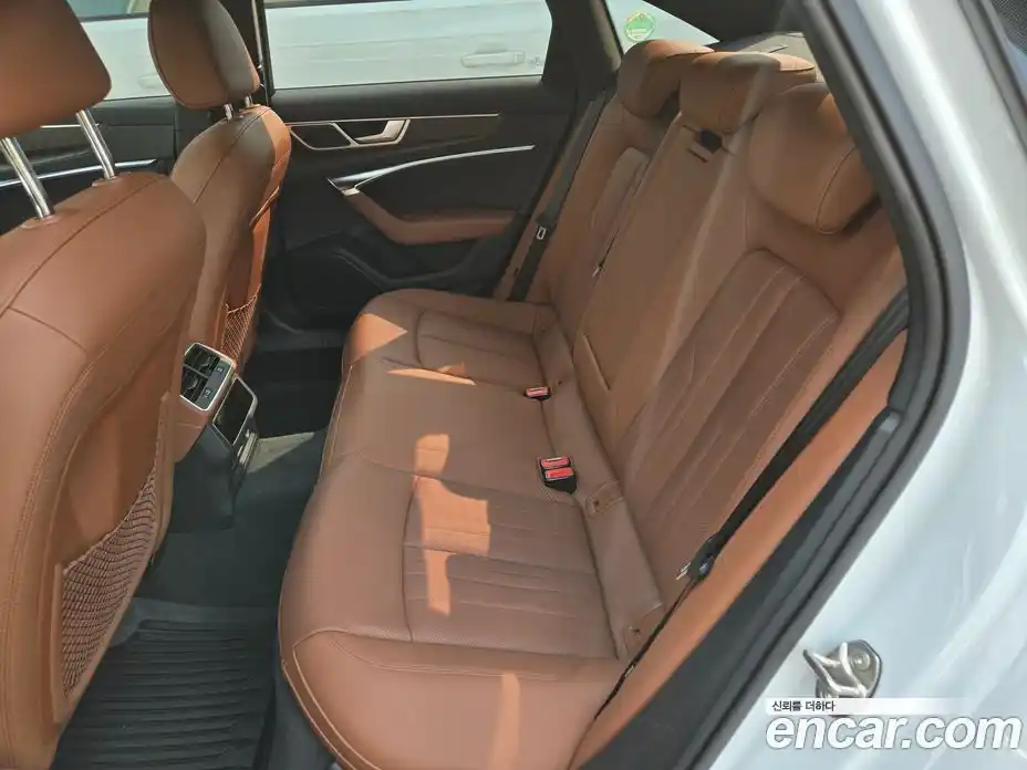 Audi A6 2023 2.0 Автомат в Москве № 163958, фото 13