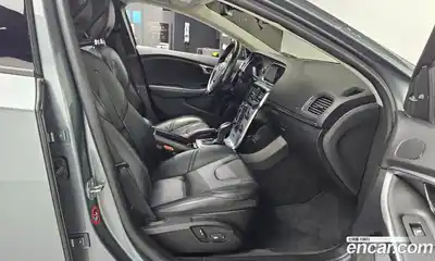 Volvo V40 2018 2.0 Автомат в Москве № 164521, миниатюра 11