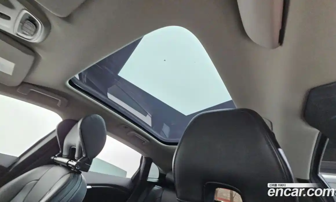 Volvo V40 2018 2.0 Автомат в Москве № 164521, фото 19