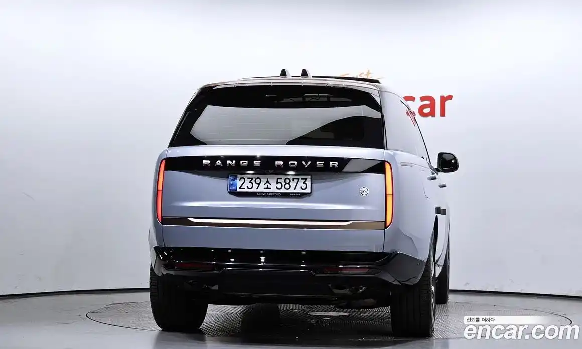 Land Rover Range-Rover 2024 4.4 Автомат в Москве № 165925, фото 15