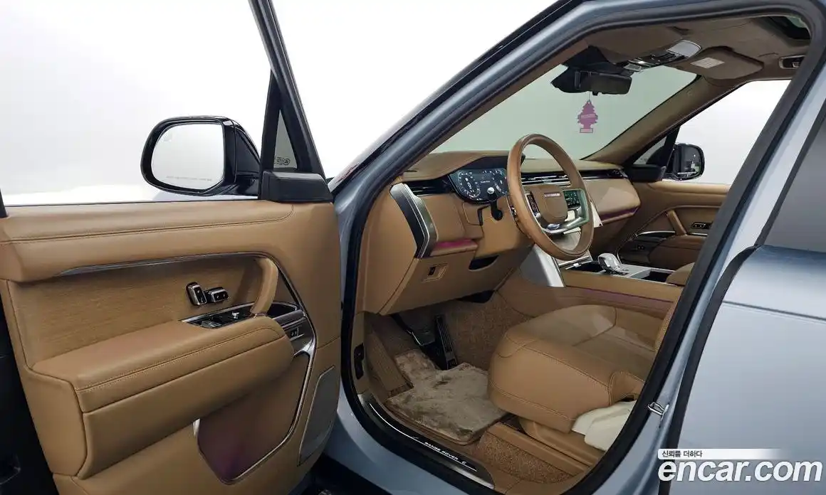 Land Rover Range-Rover 2024 4.4 Автомат в Москве № 165925, фото 20