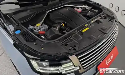 Land Rover Range-Rover 2024 4.4 Автомат в Москве № 165925, миниатюра 2