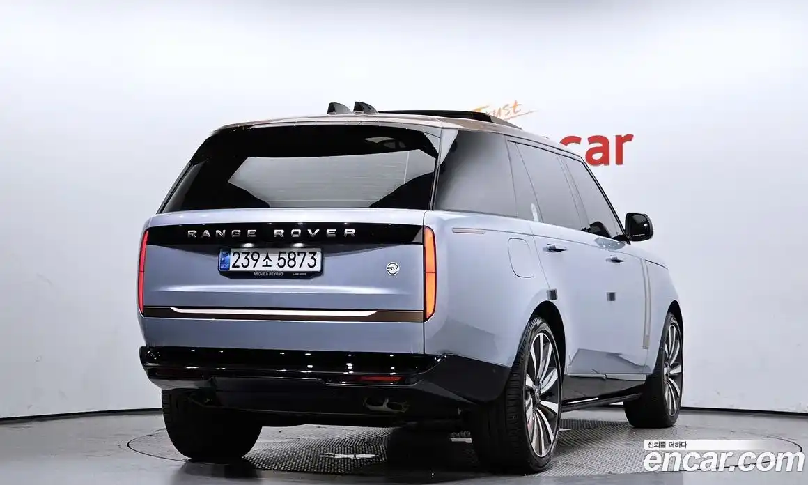 Land Rover Range-Rover 2024 4.4 Автомат в Москве № 165925, фото 10