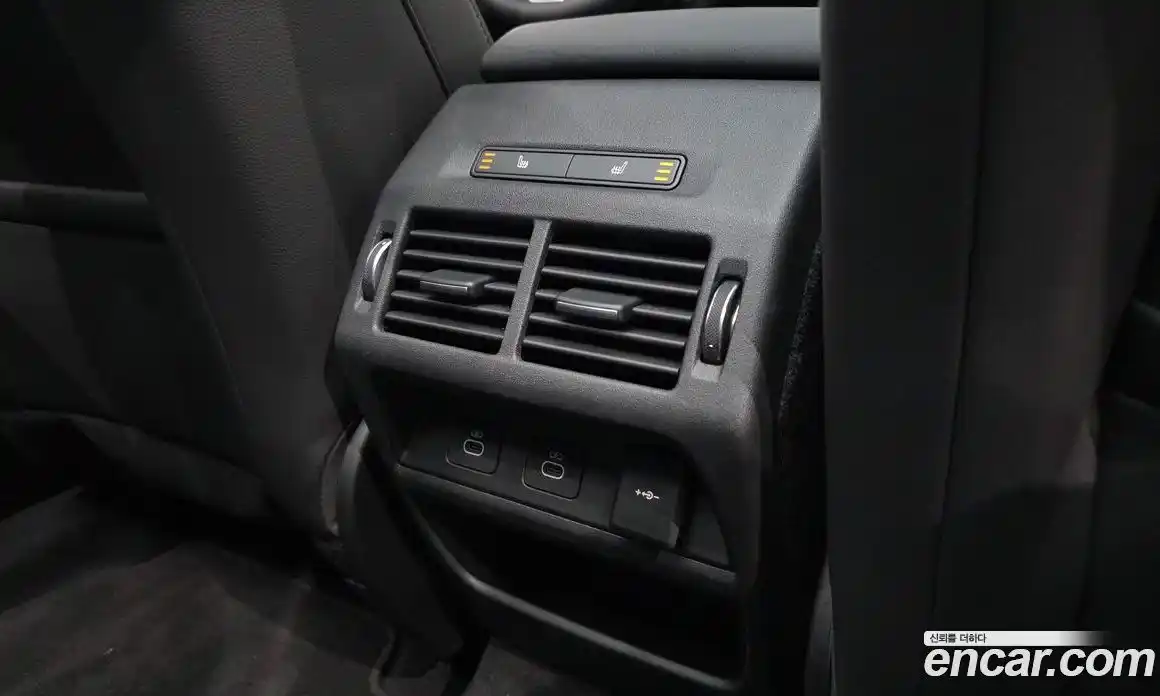 Land Rover Discovery Sport 2024 2.0 Автомат в Москве № 166003, фото 19