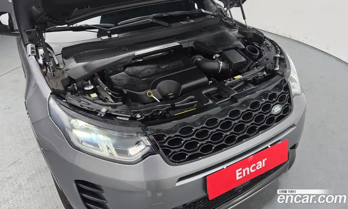 Land Rover Discovery Sport 2024 2.0 Автомат в Москве № 166003, фото 6