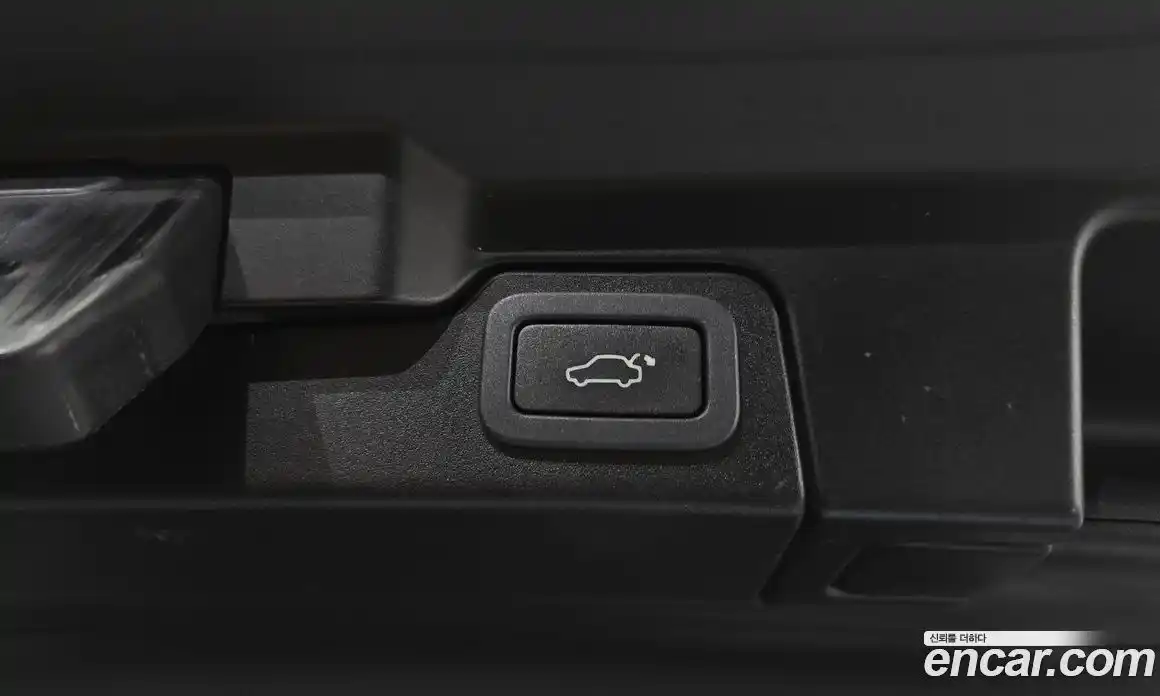 Land Rover Range-Rover Evoque 2016 2.0 Автомат в Москве № 166289, фото 4